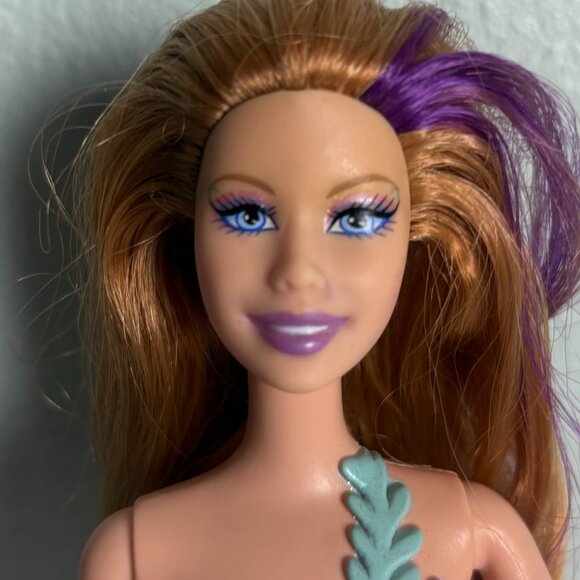 Mattel 2007 Splash & Style Barbie 3573 Red Hair w Purple Streak Blue Eyes - Picture 2 of 4